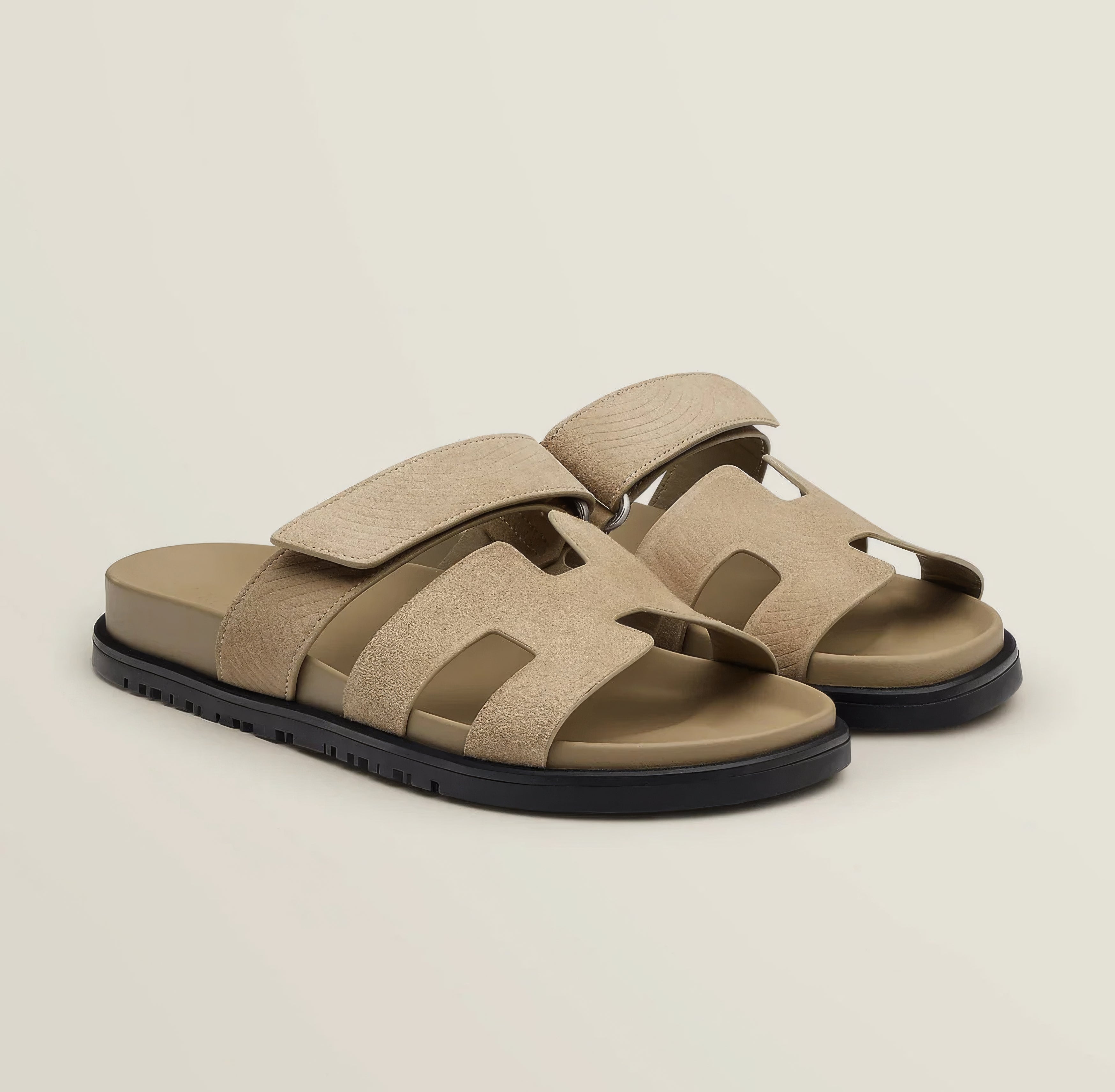 Élégantes sandales pour Femme et Hommes