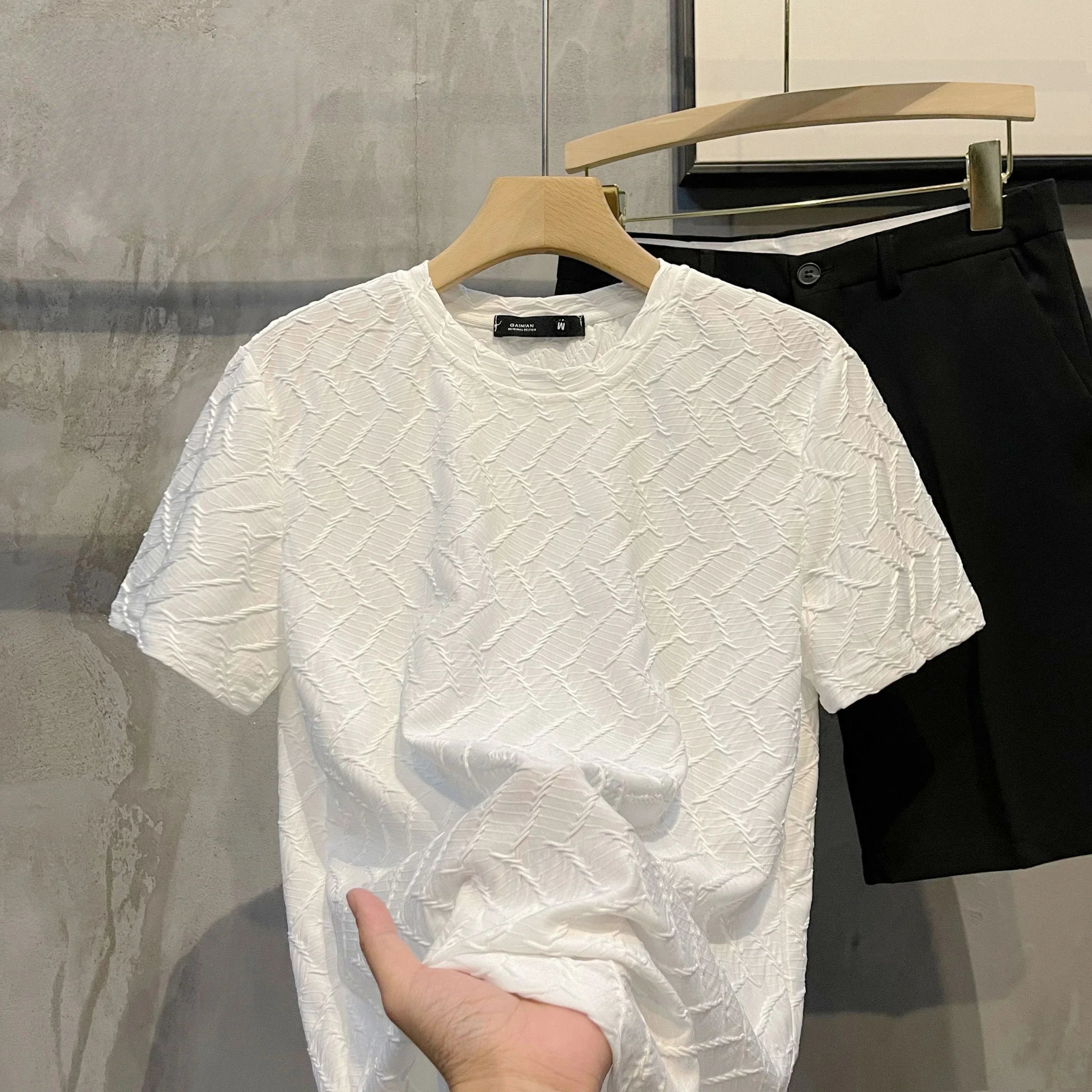 T-shirt décontracté confortable et respirant pour hommes