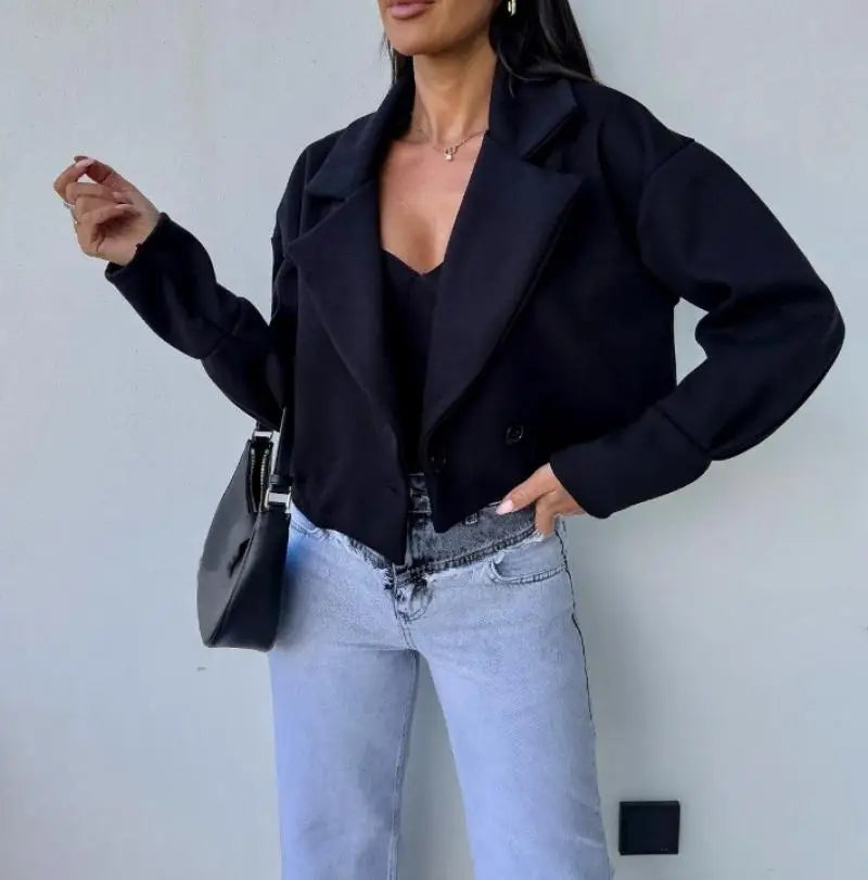 Veste Courte en Laine à Boutons pour Femmes