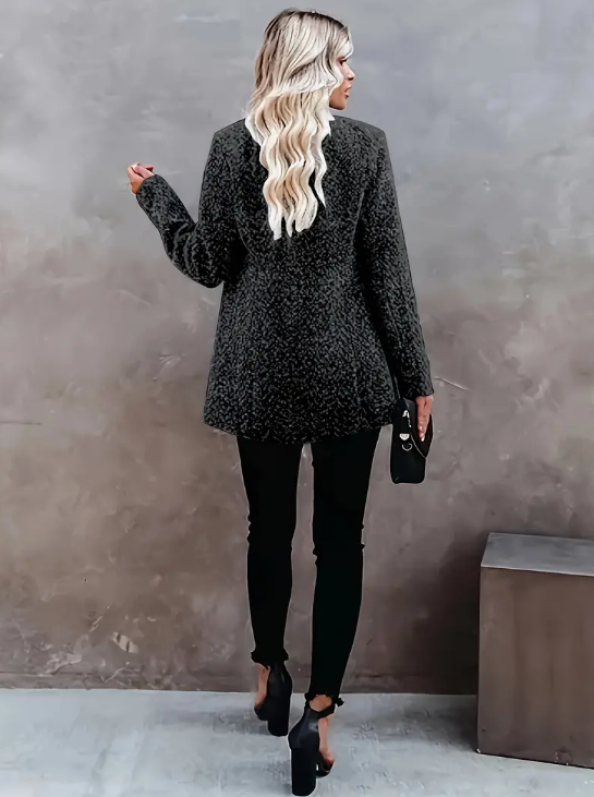 Blazer élégant à manches longues et à coupe ajustée pour femmes