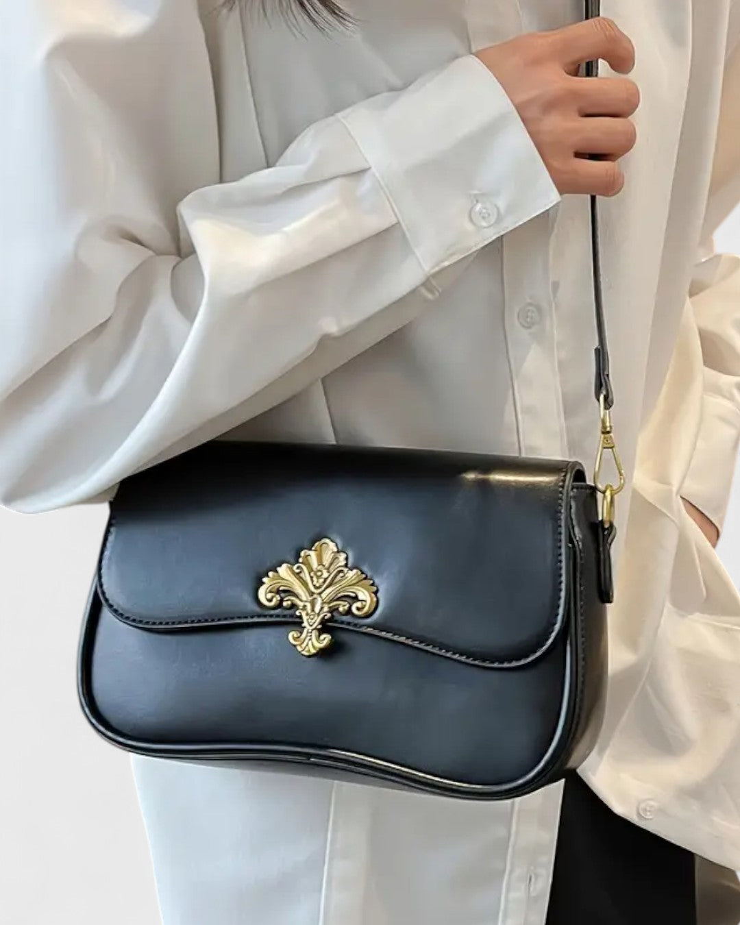 Sac bandoulière orné avec boucle florale vintage