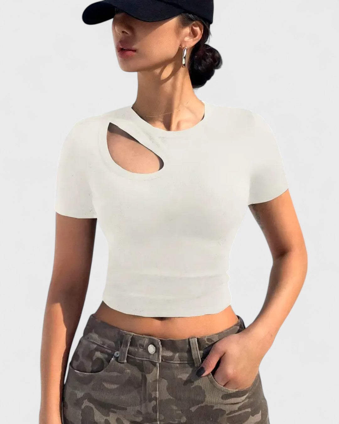 Crop top asymétrique à découpe