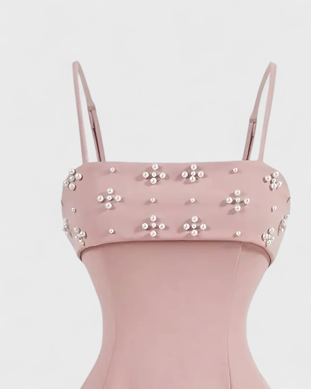 Robe midi à perles fines et bretelles croisées