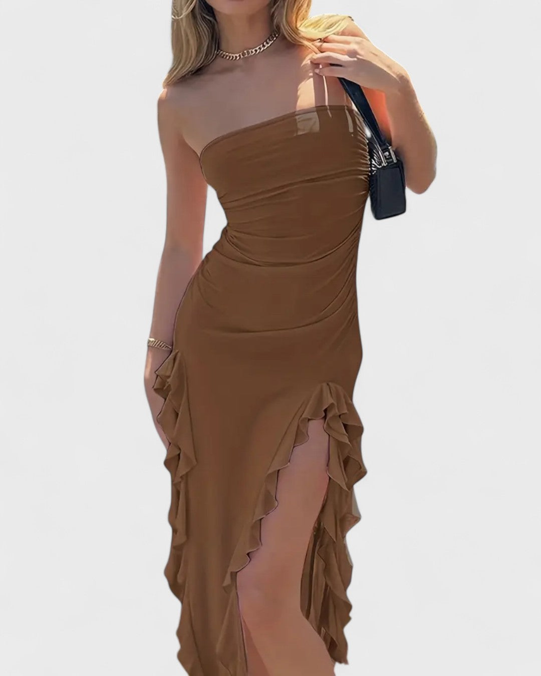 Robe tube fendue à volants