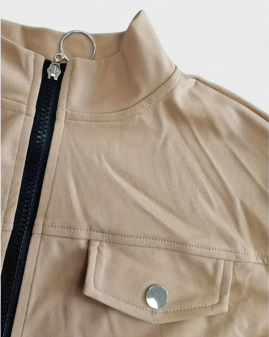 Ensemble deux-pièces zippé à anneaux métalliques