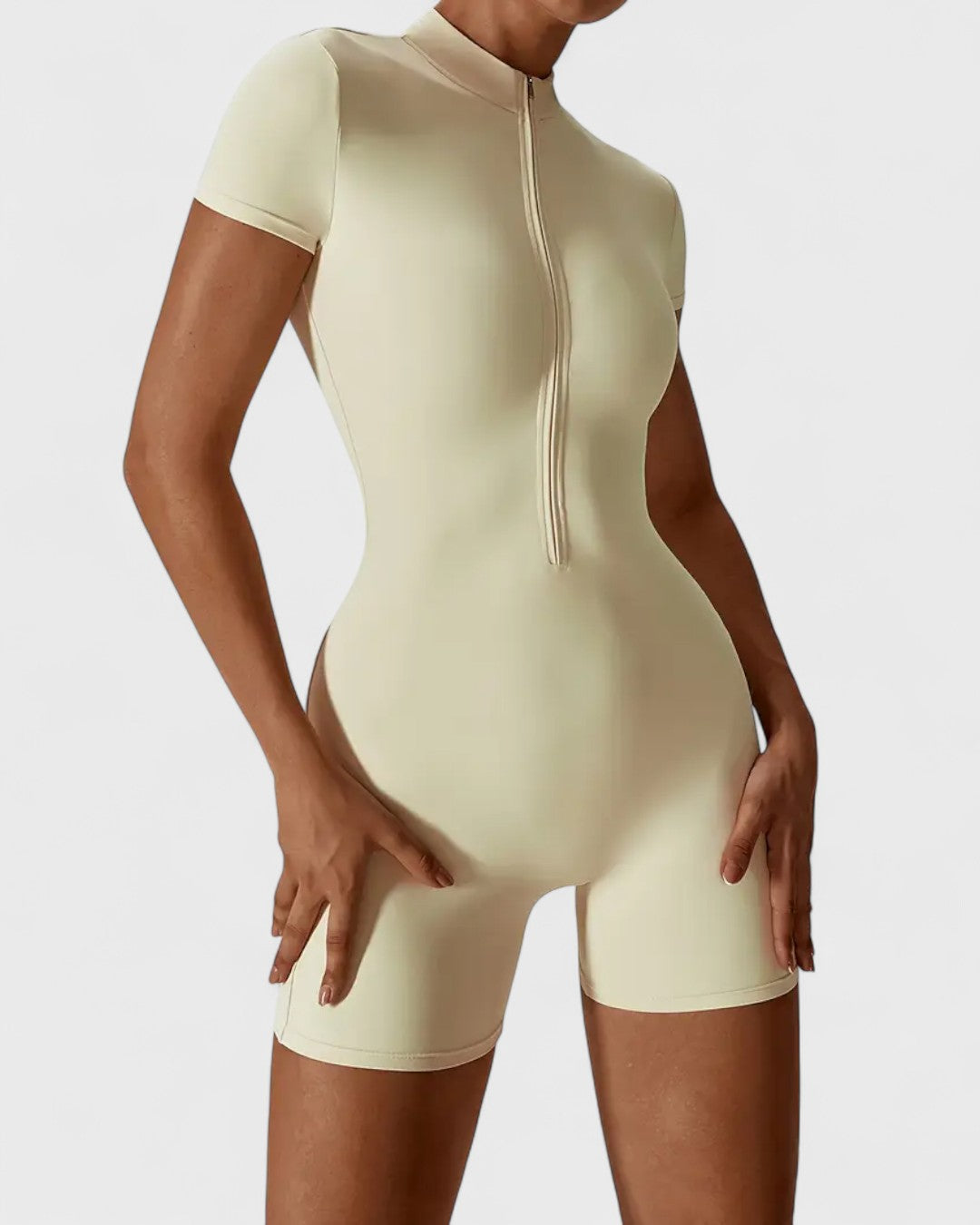 Combinaison de sport avec fermeture éclair