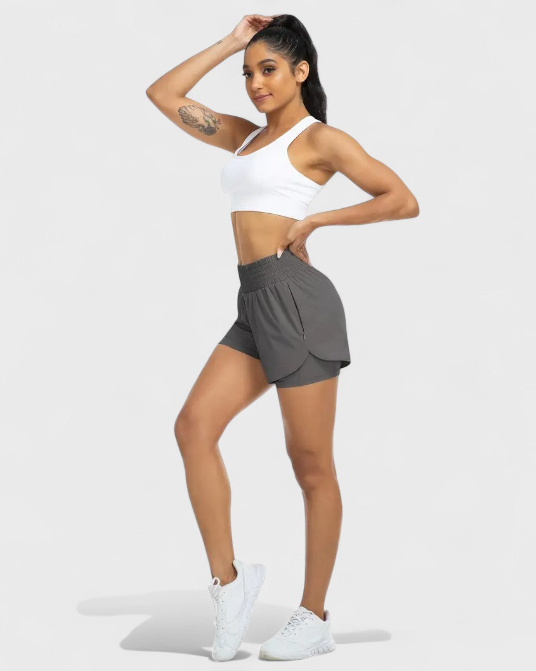 Short taille haute avec poches