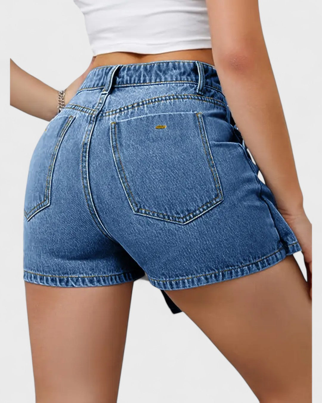Short en jean asymétrique pour femme