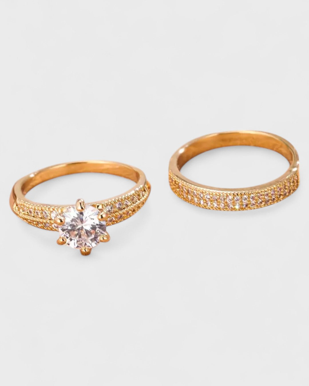 Duo de bagues plaquées or 18K et zircon