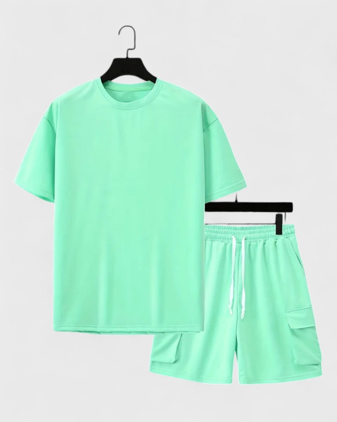 Ensemble t-shirt et short cargo homme