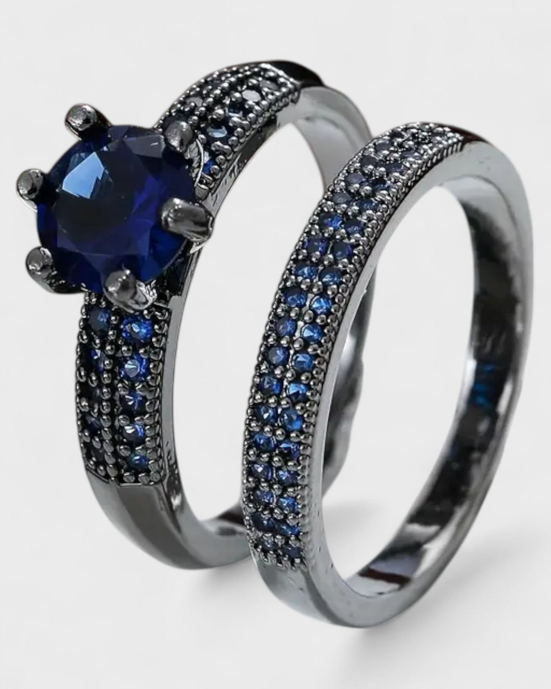 Duo de bagues plaquées or 18K et zircon