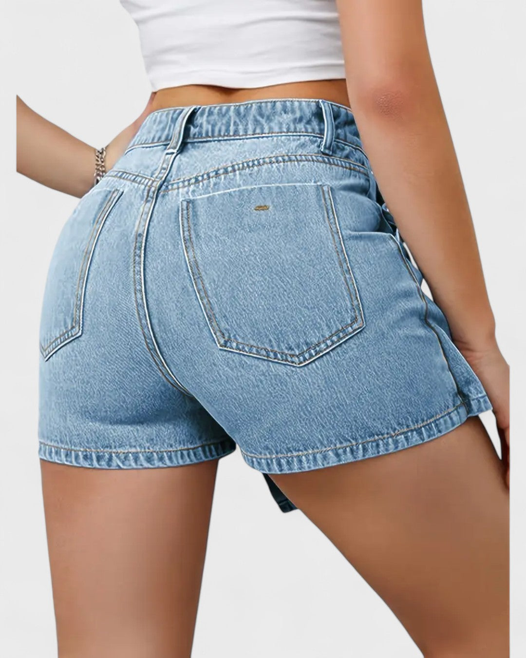 Short en jean asymétrique pour femme
