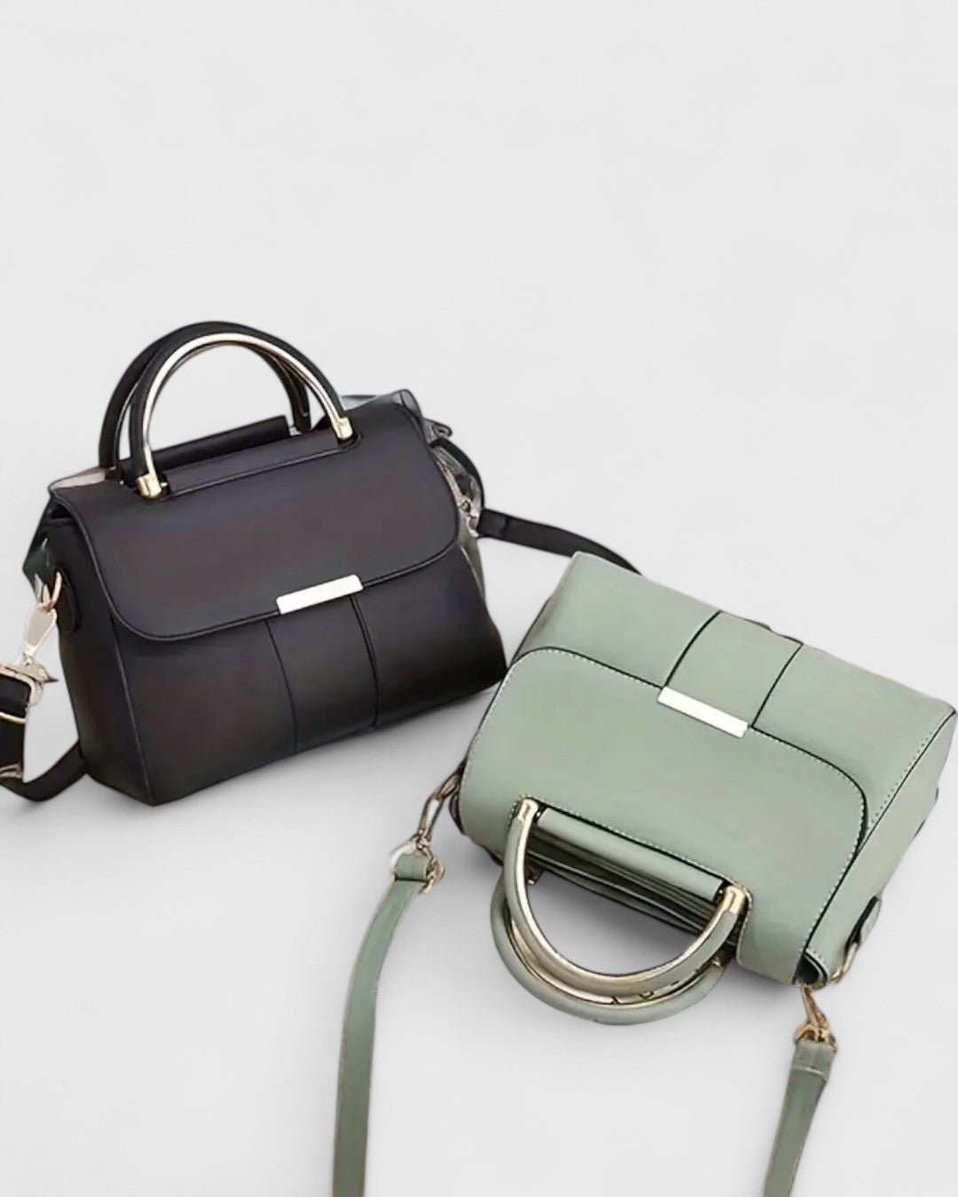 Sac à main raffiné avec poignée dorée