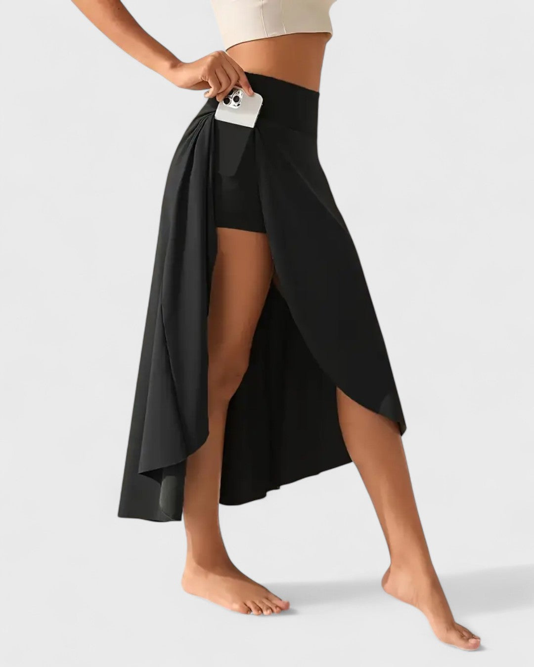 Jupe drapée à fente asymétrique