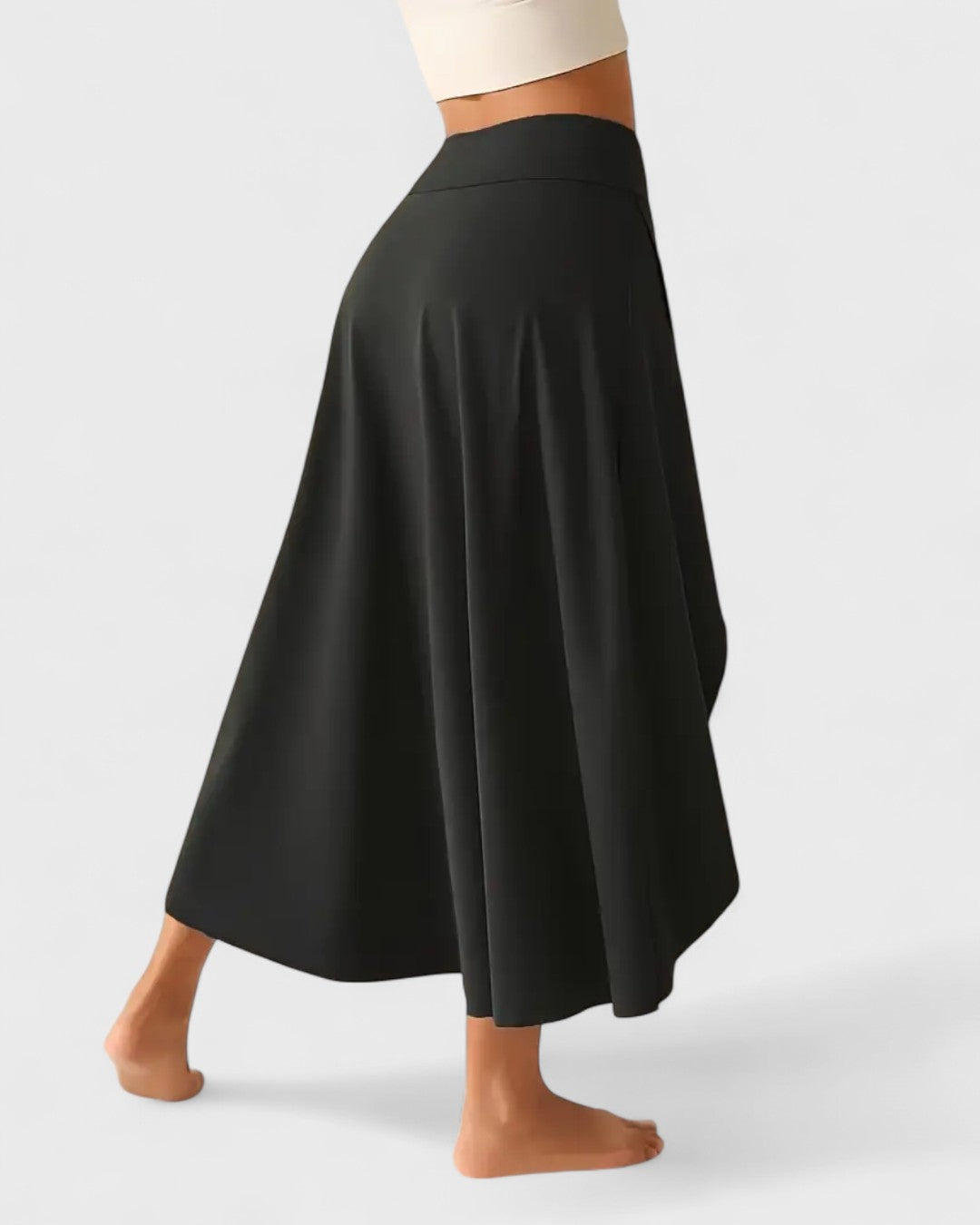 Jupe drapée à fente asymétrique