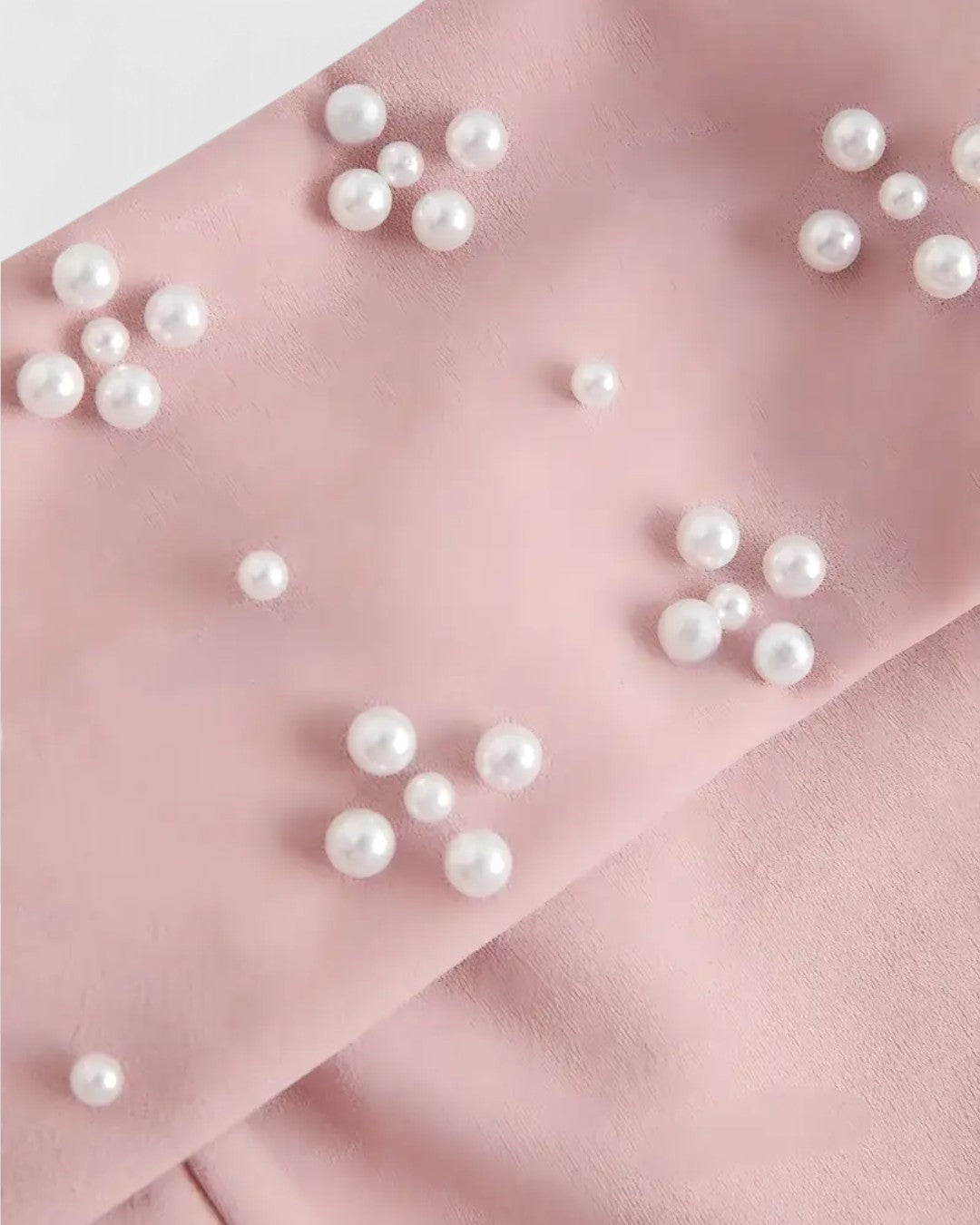 Robe midi à perles fines et bretelles croisées