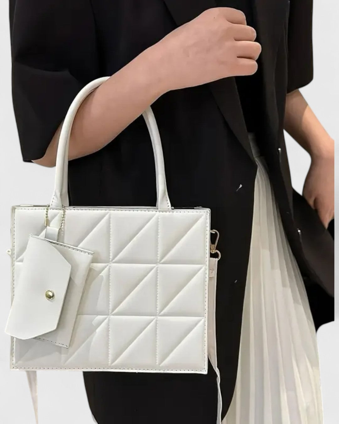 Sac à main matelassé avec pochette assortie