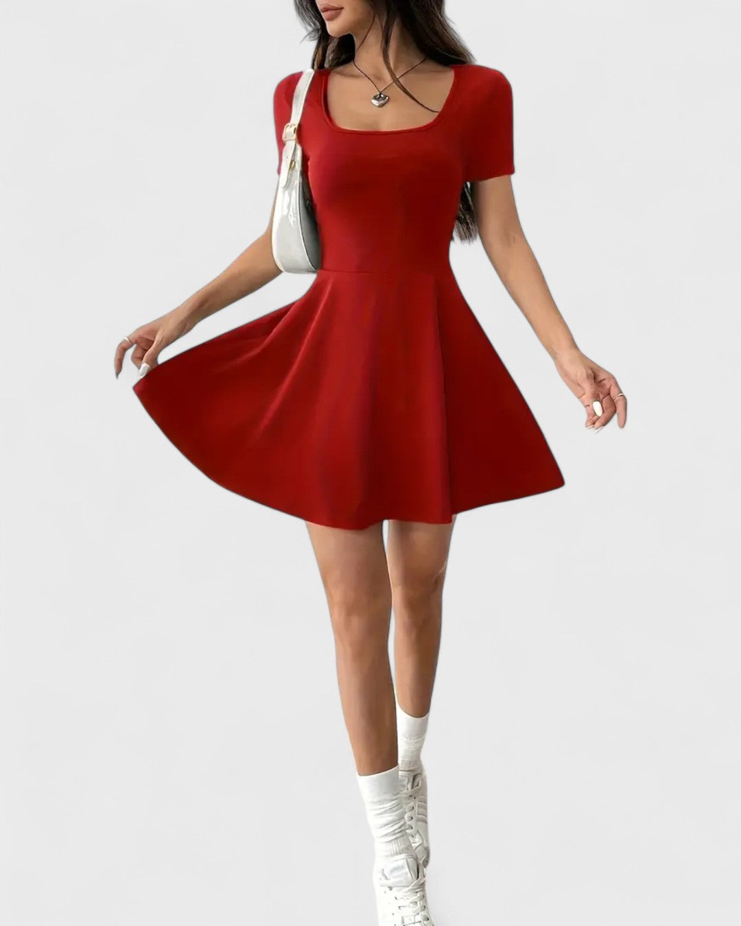 Robe patineuse col carré