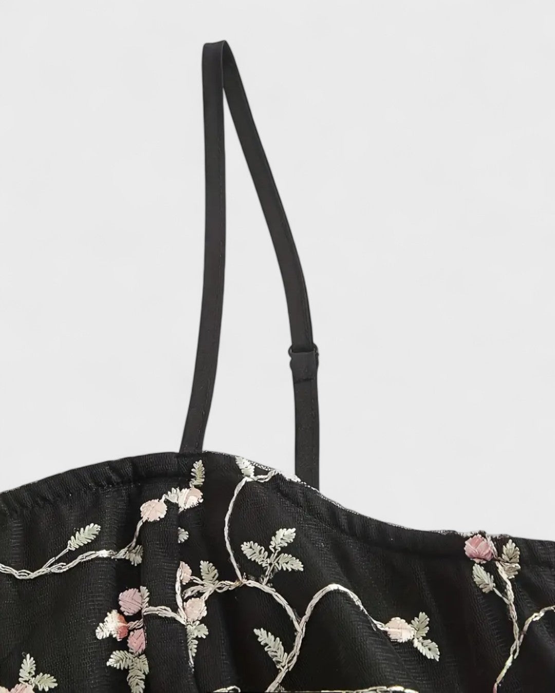 Robe mi-longue bustier fendue à volants