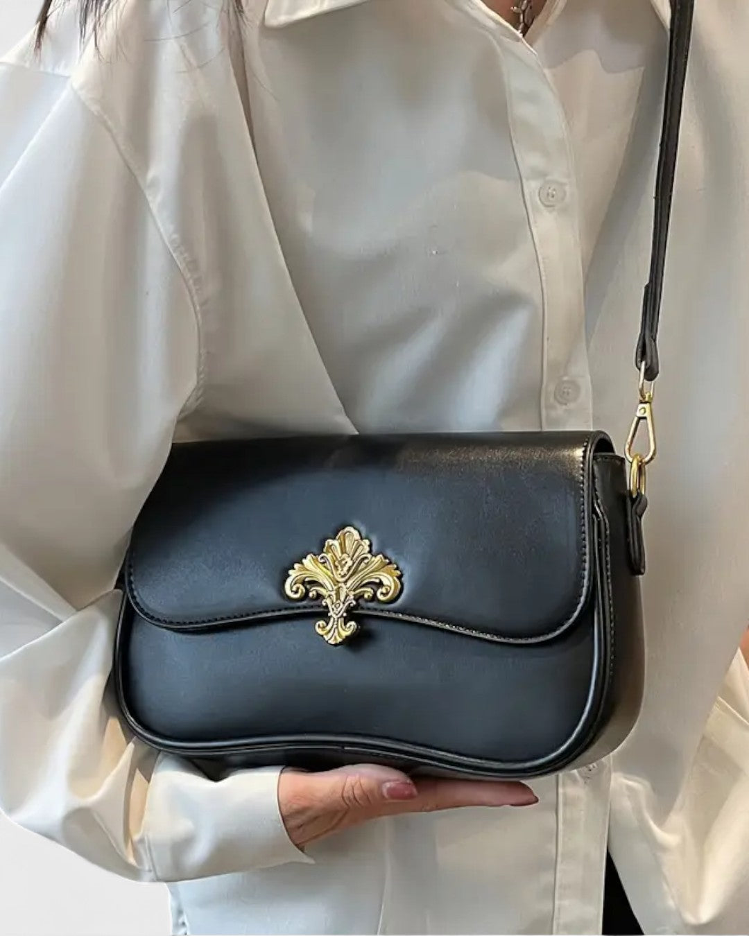 Sac bandoulière orné avec boucle florale vintage