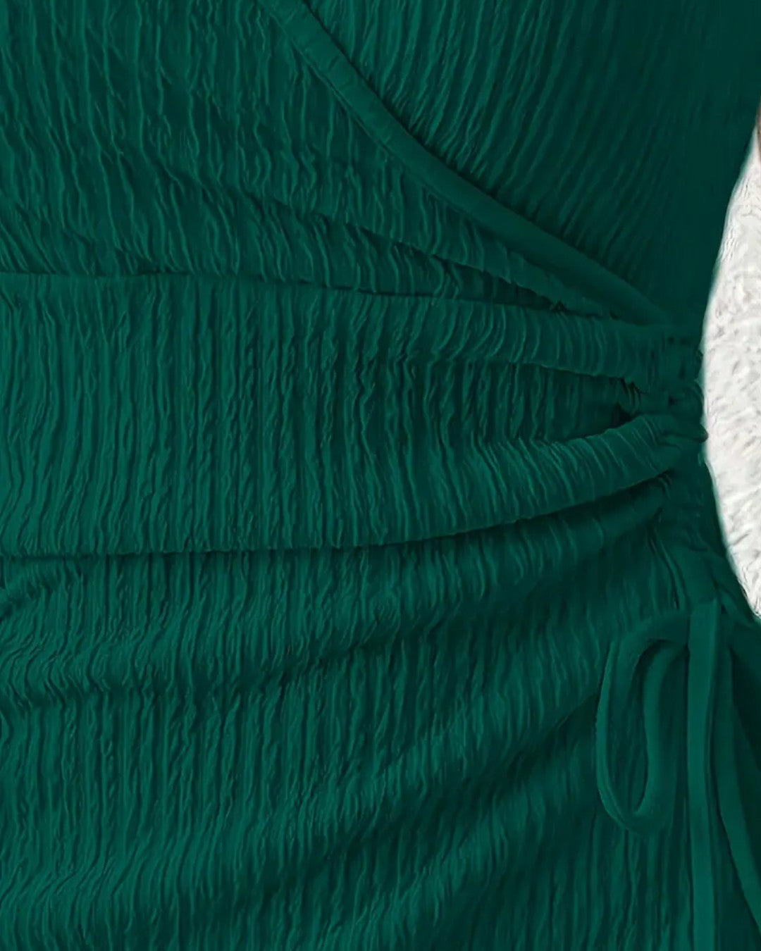 Robe portefeuille côtelée à bretelles fines