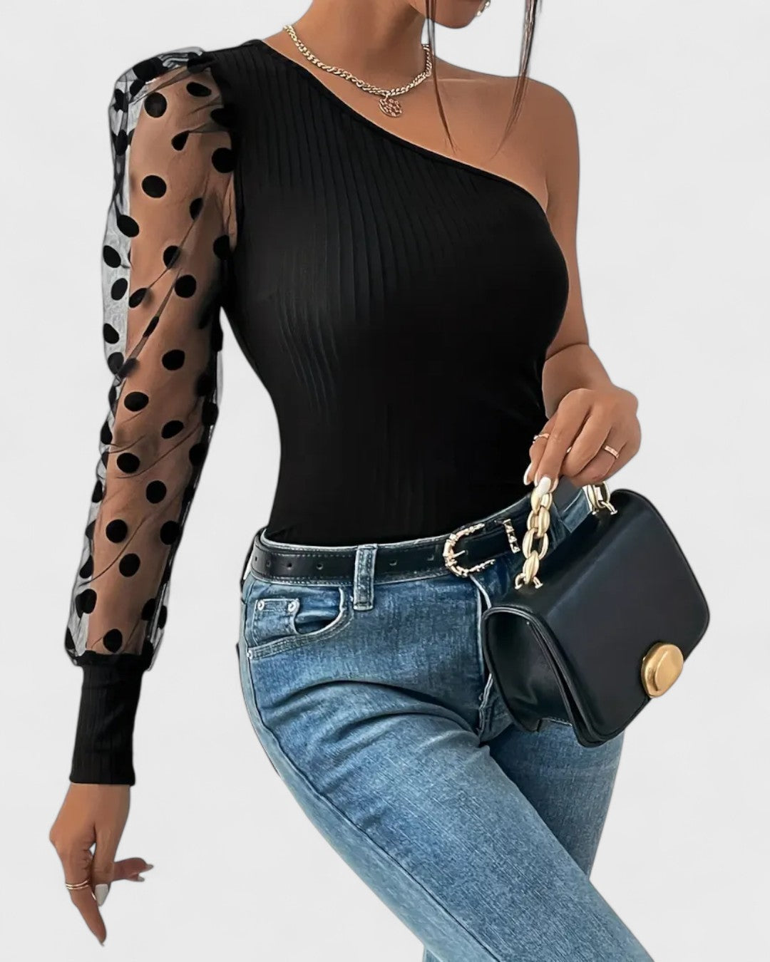 Blouse asymétrique à pois en tulle