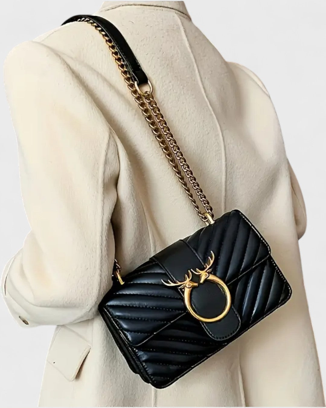 Sac à bandoulière chevron noir avec anse chaîne dorée