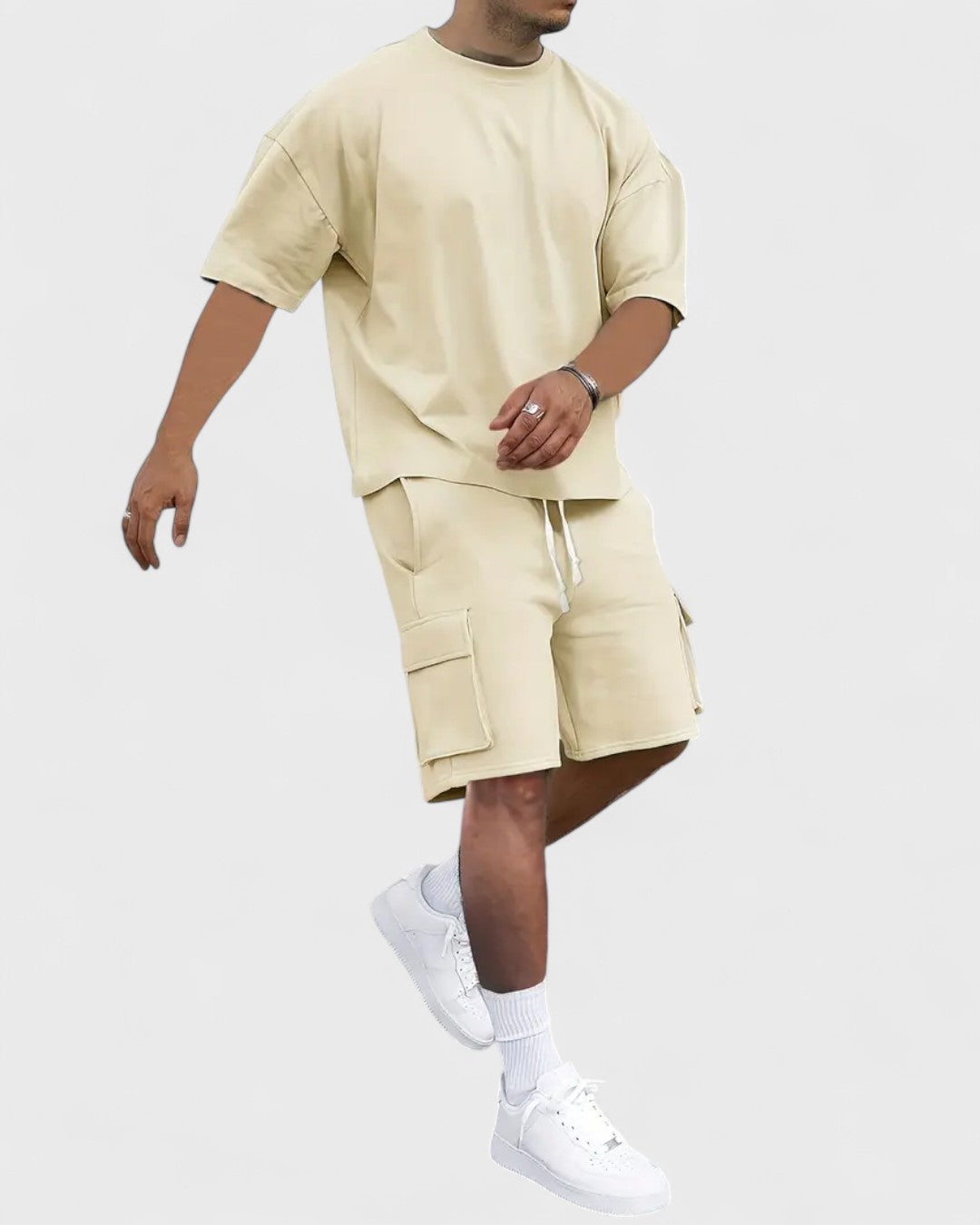 Ensemble t-shirt et short cargo homme