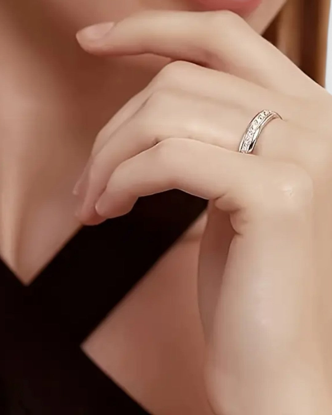 Bague titane et zircon carré 4 mm