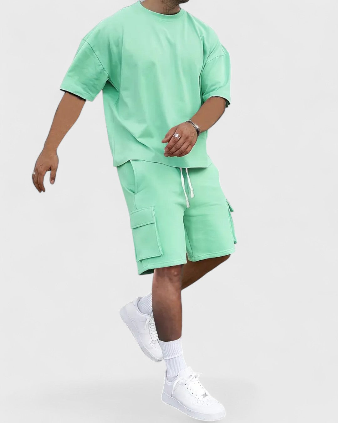 Ensemble t-shirt et short cargo homme