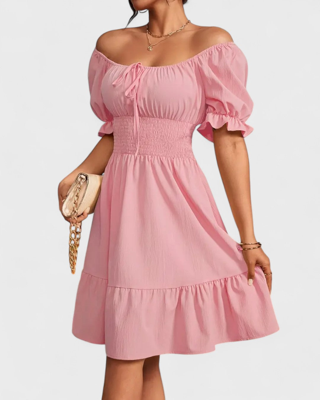 Robe d'été unie à manches bouffantes et ourlet volanté