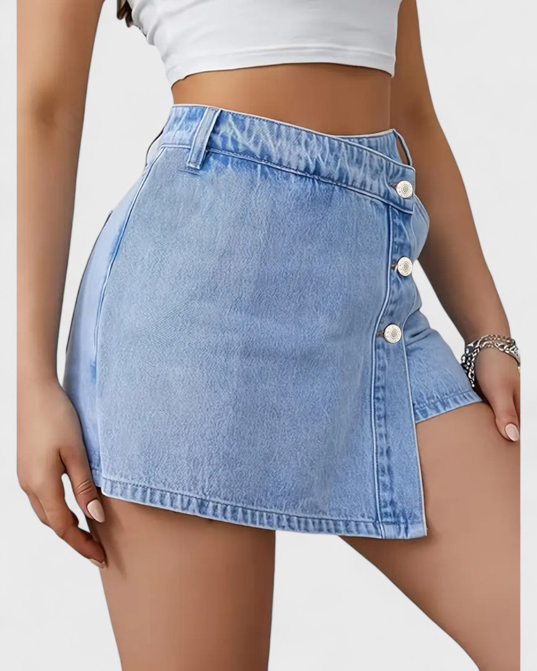 Short en jean asymétrique pour femme