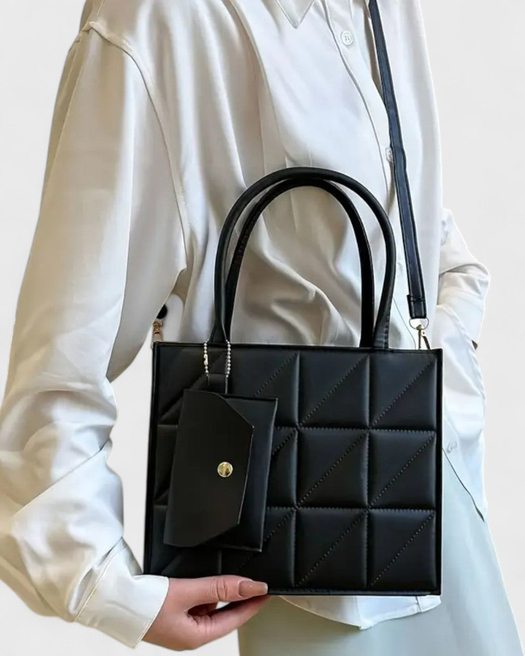 Sac à main matelassé avec pochette assortie