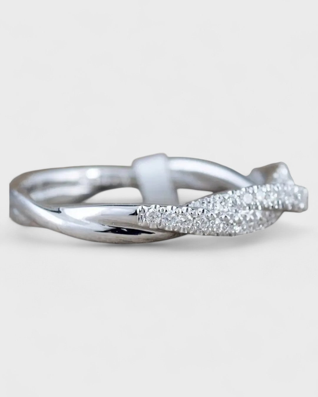 Bague torsadée plaquée argent 925 et zircon