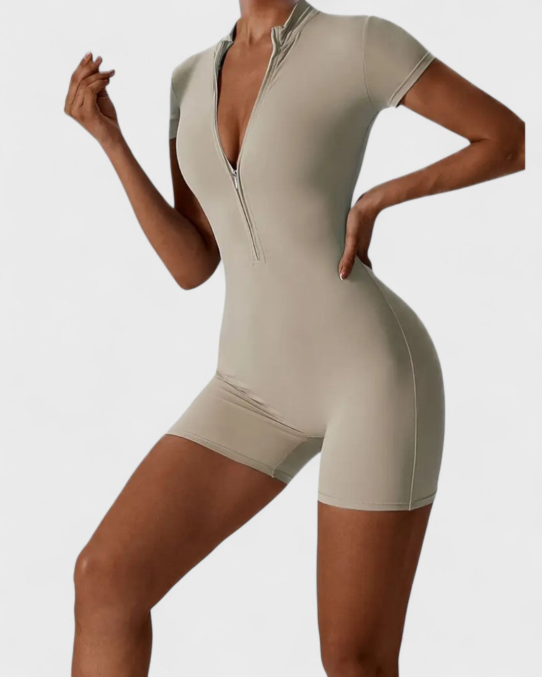 Combinaison de sport avec fermeture éclair