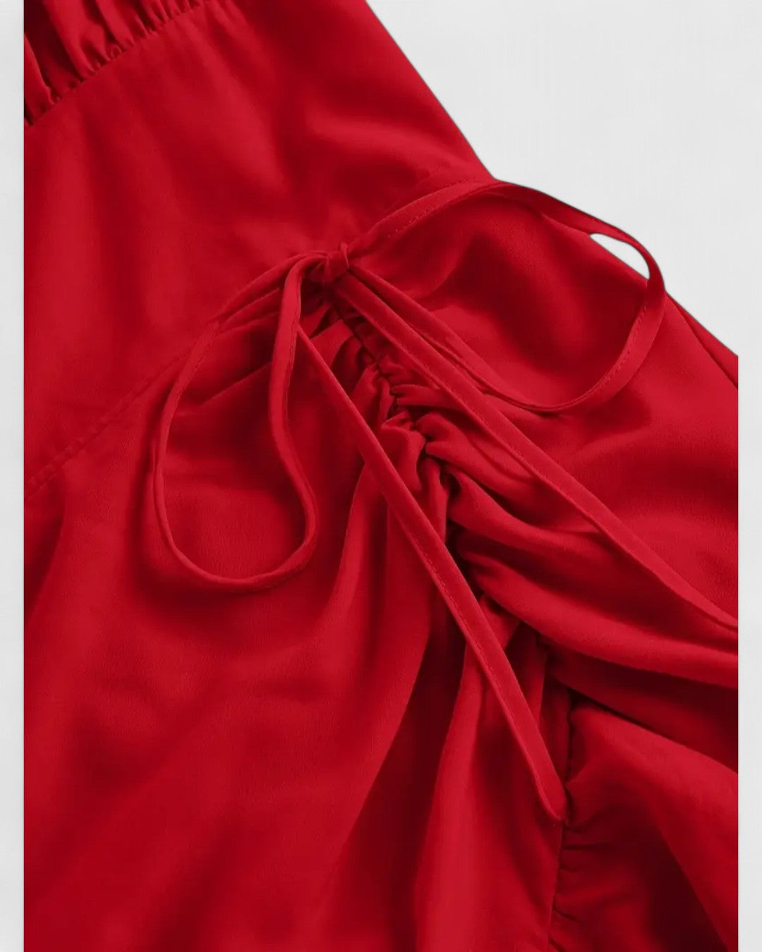 Robe longue à volants smockée rouge