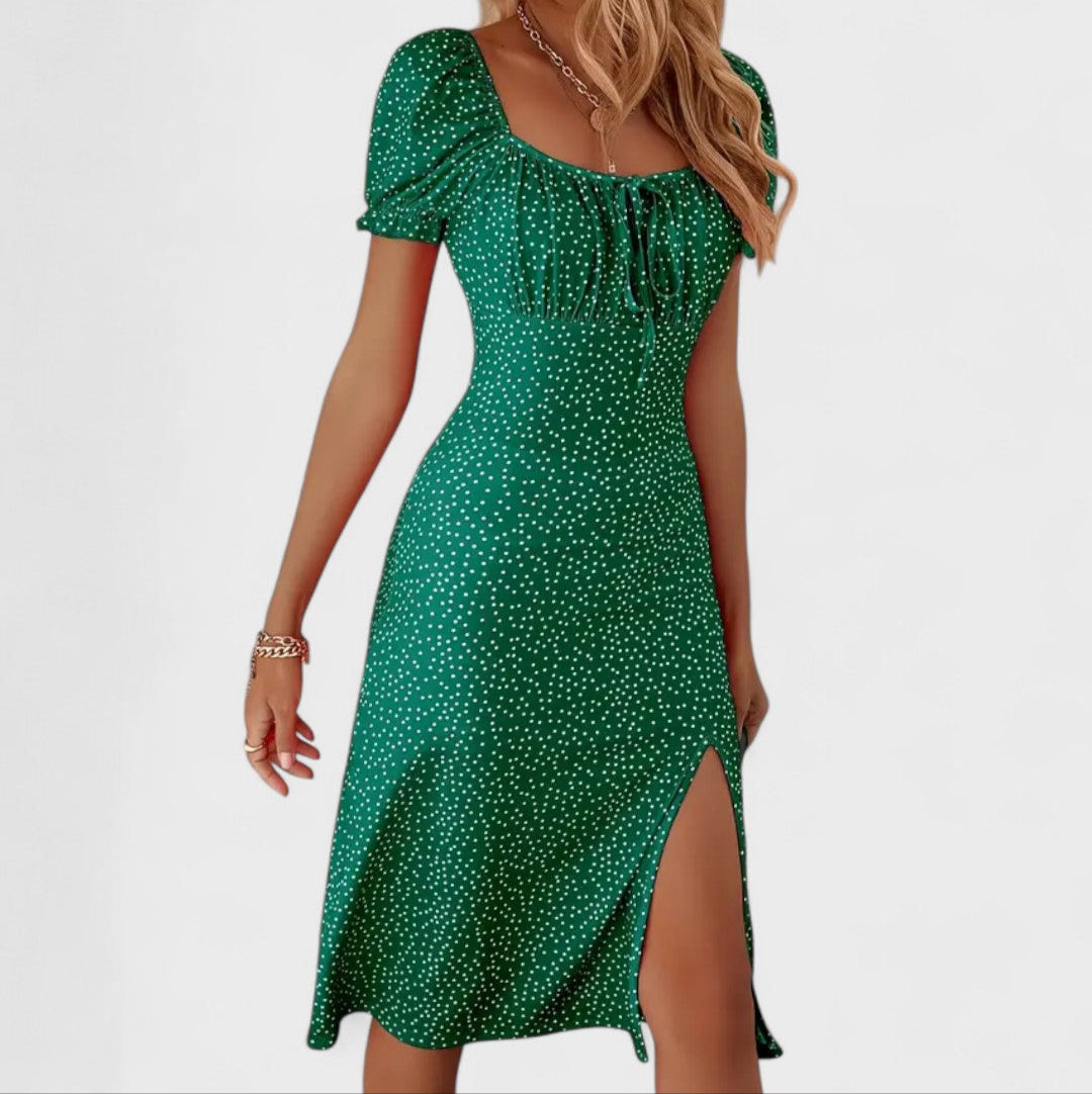 Robe midi à pois avec fente et manches bouffantes