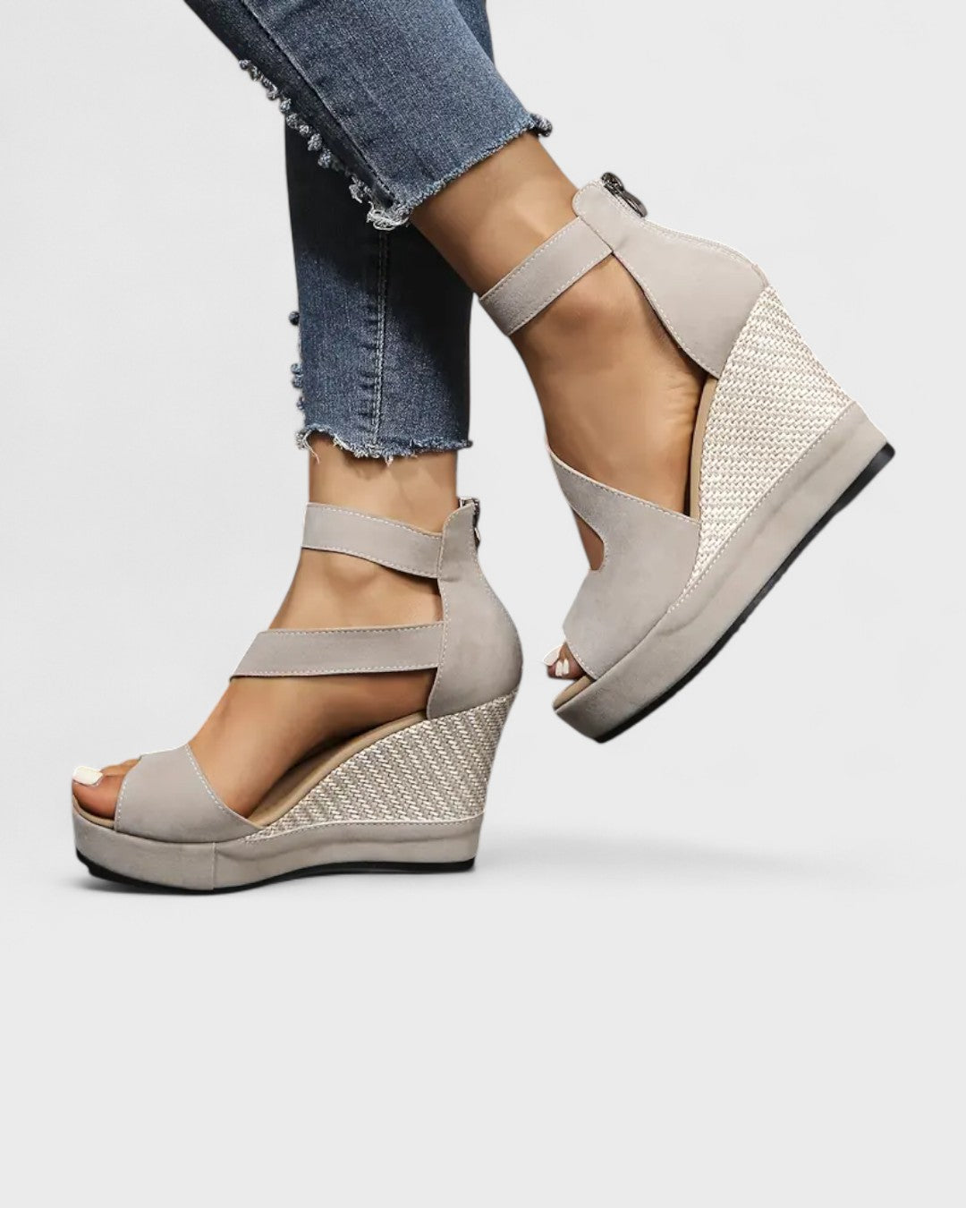 Sandales compensées à brides croisées et talon tressé