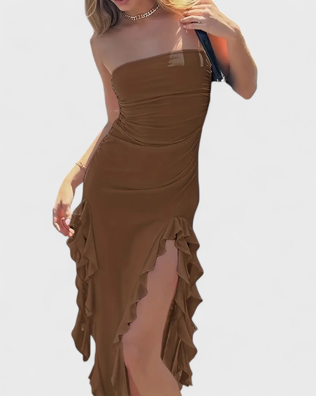 Robe tube fendue à volants