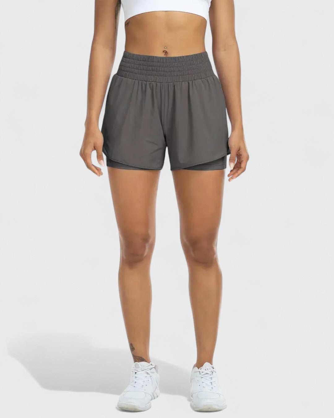 Short taille haute avec poches