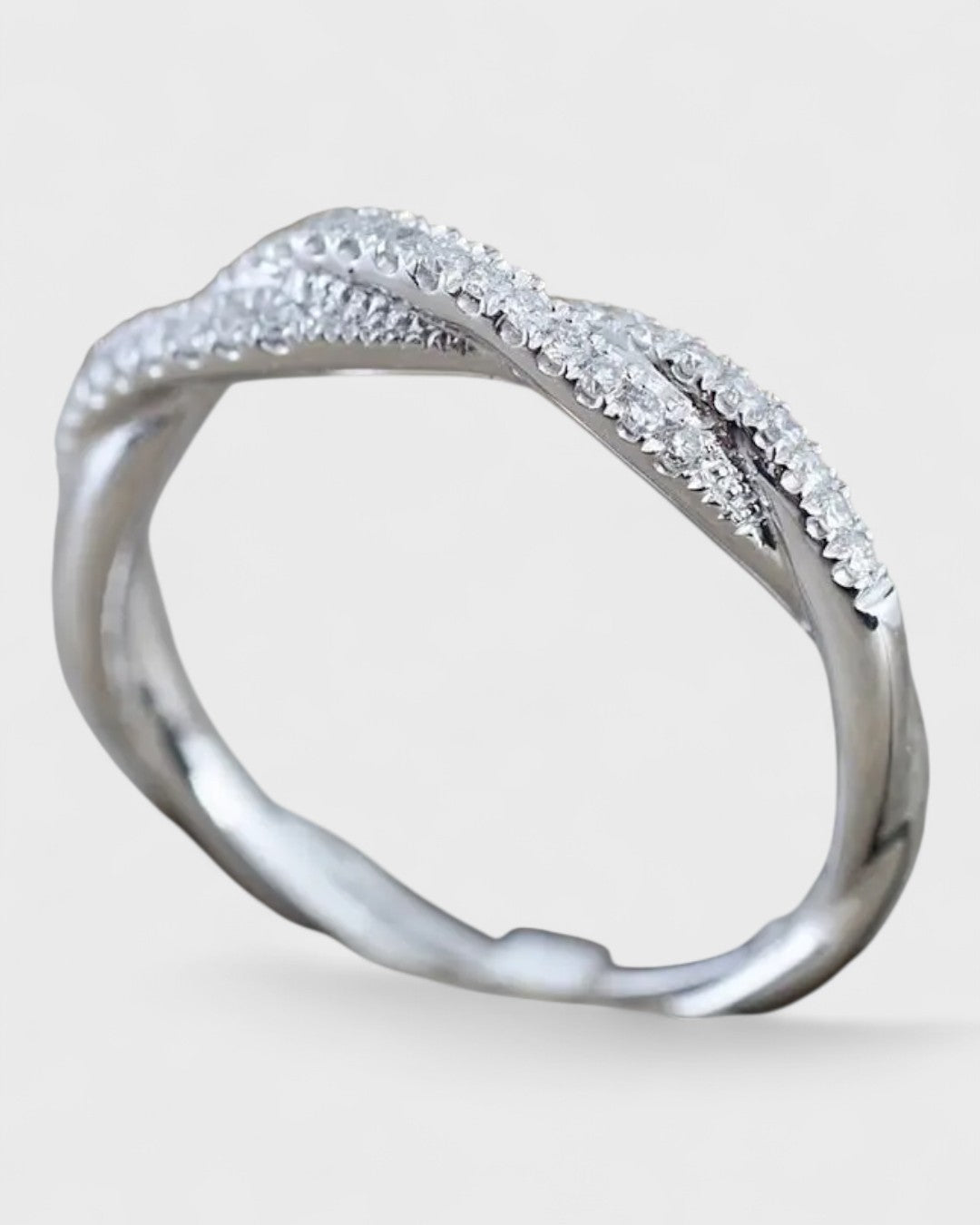 Bague torsadée plaquée argent 925 et zircon