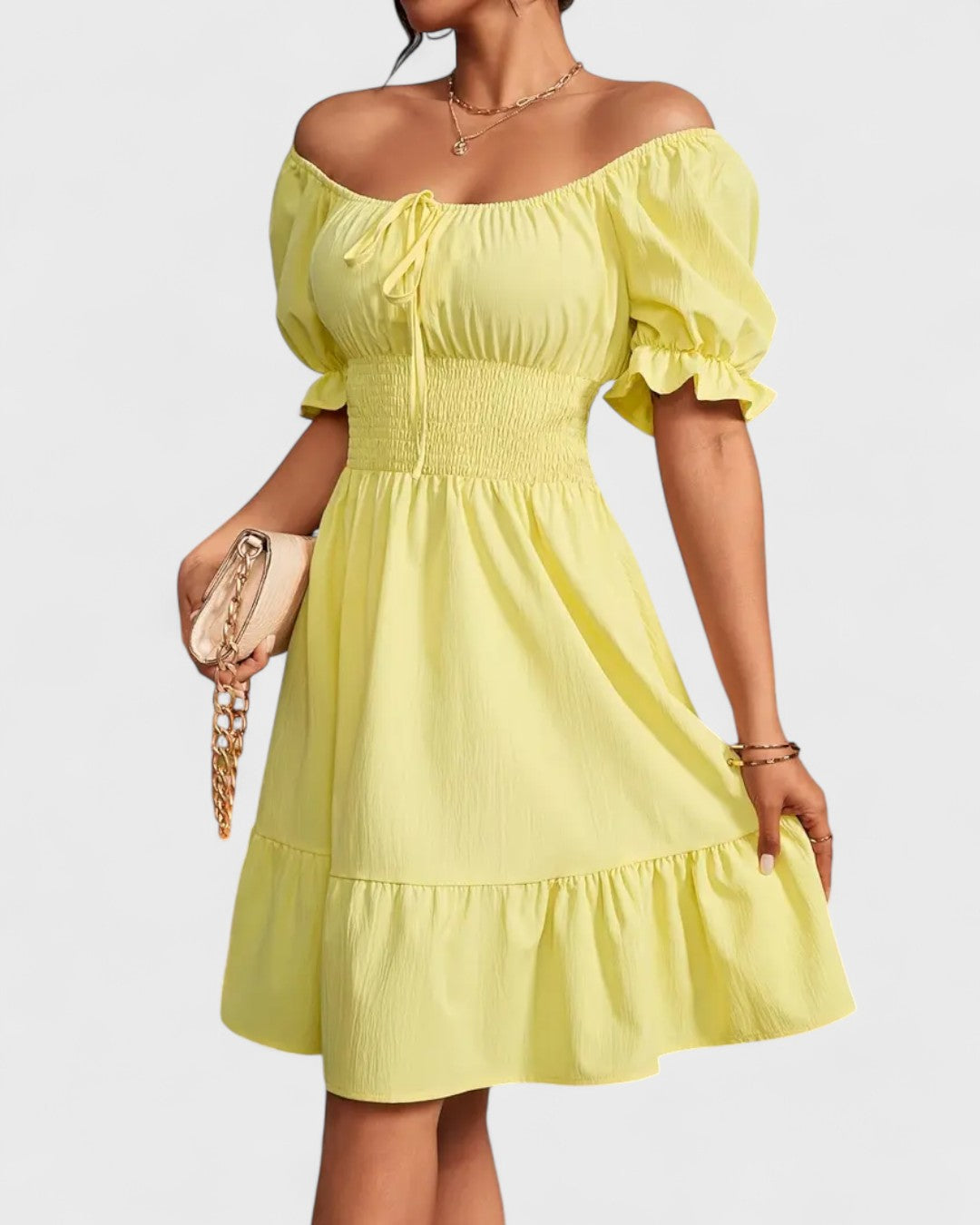 Robe d'été unie à manches bouffantes et ourlet volanté