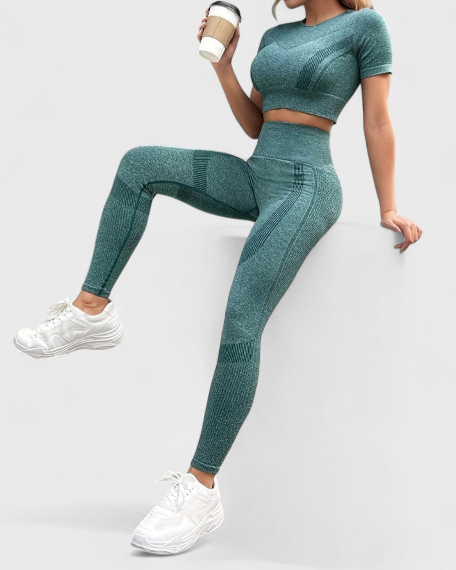 Ensemble de sport côtelé deux pièces