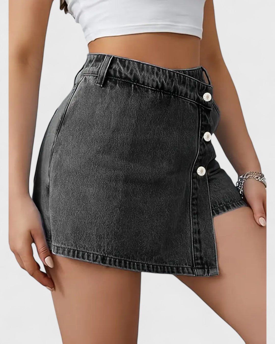 Short en jean asymétrique pour femme
