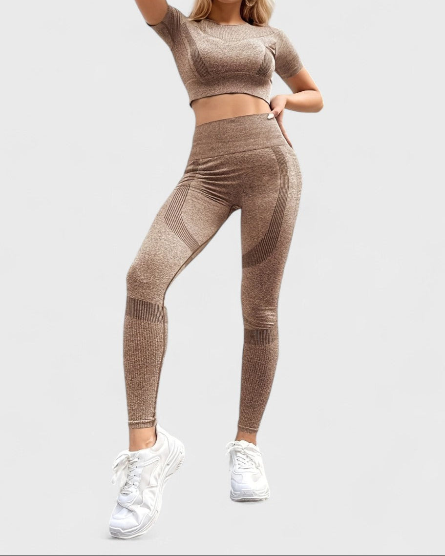Ensemble de sport côtelé deux pièces