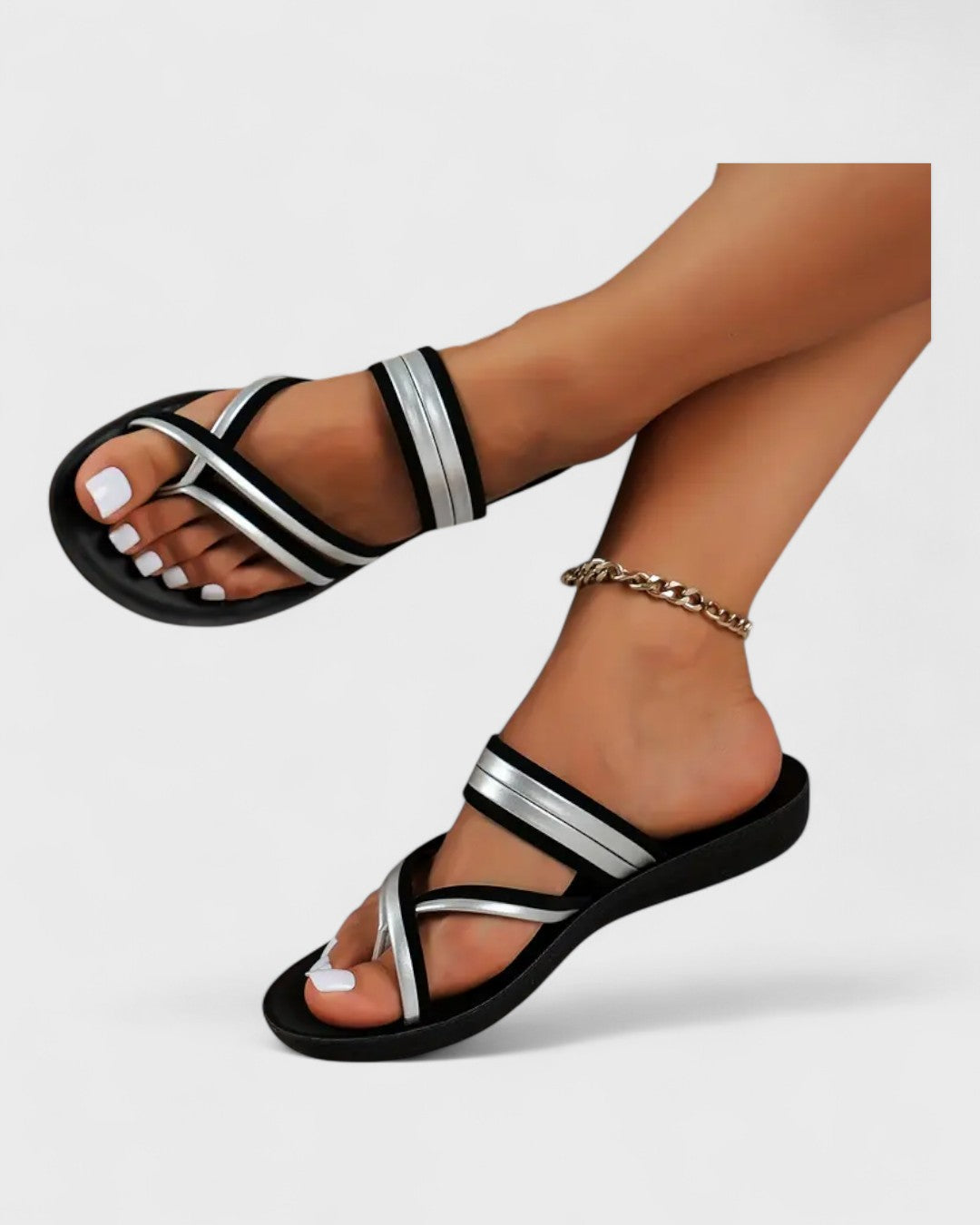 Sandales d'été avec accent métallique