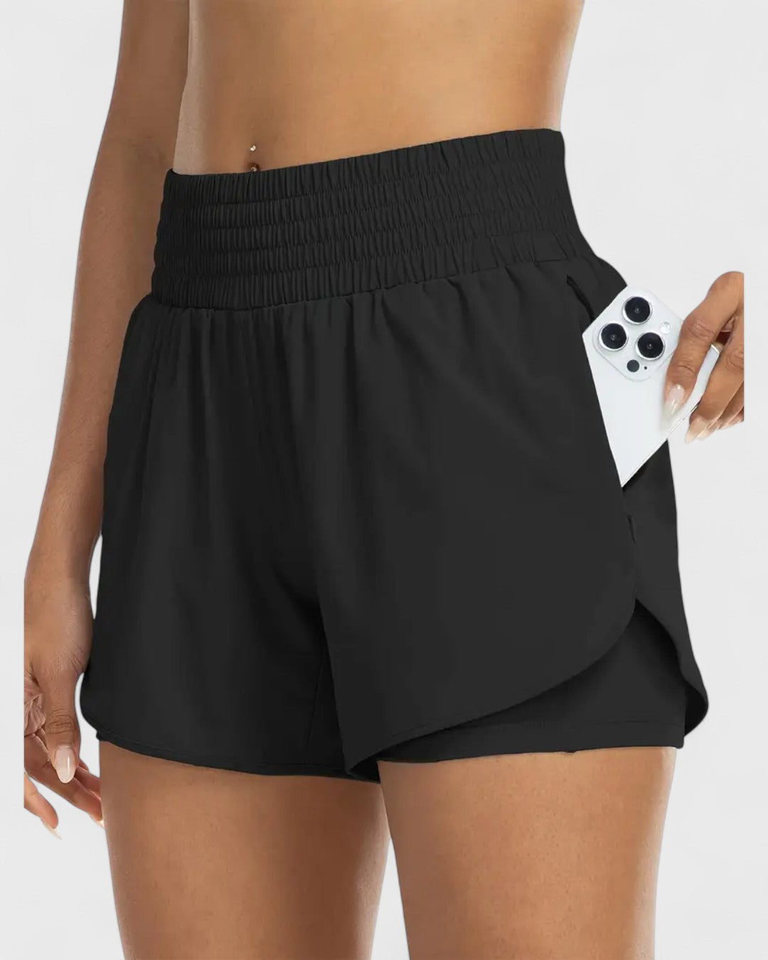 Short taille haute avec poches