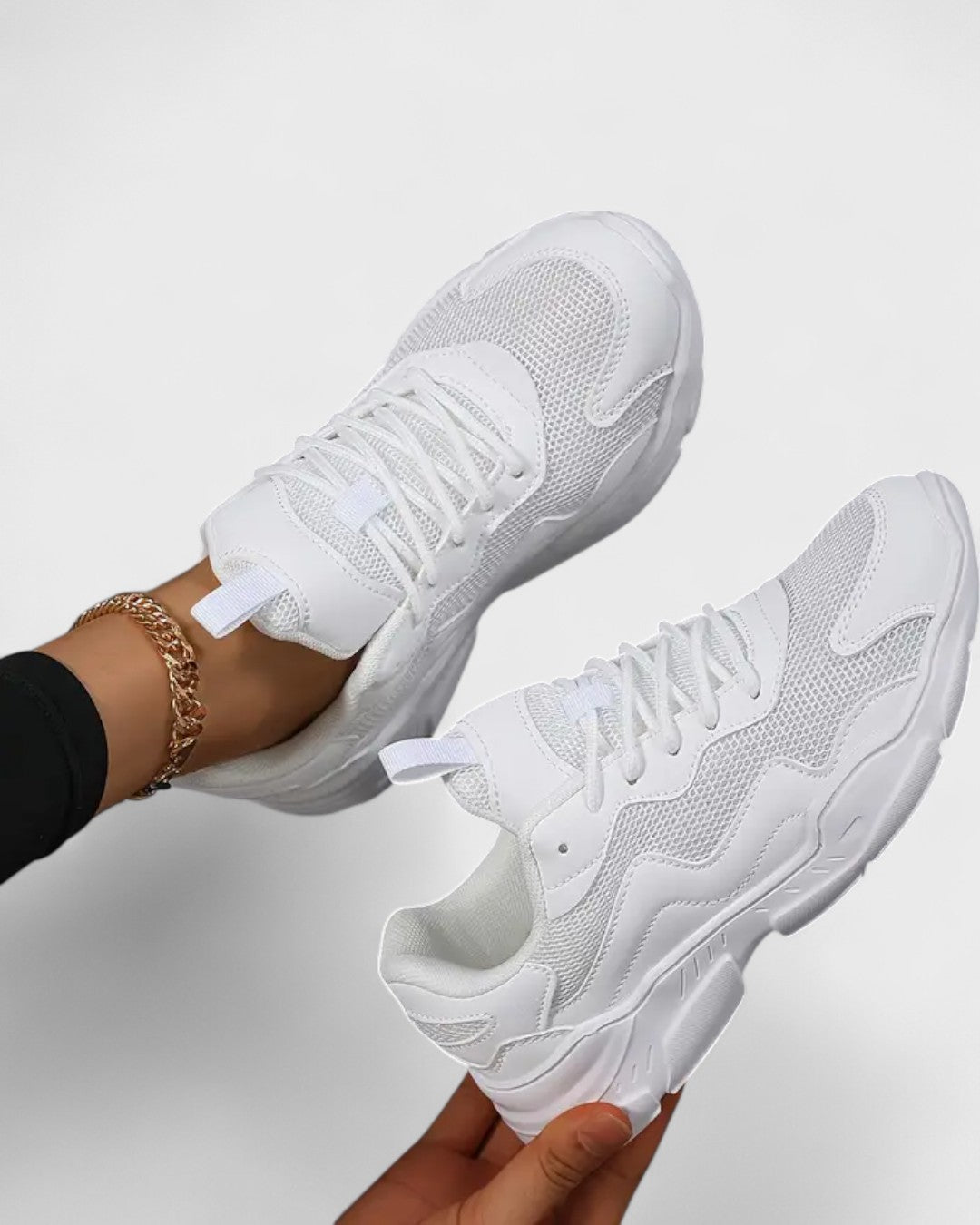 Baskets femme avec tige en mesh