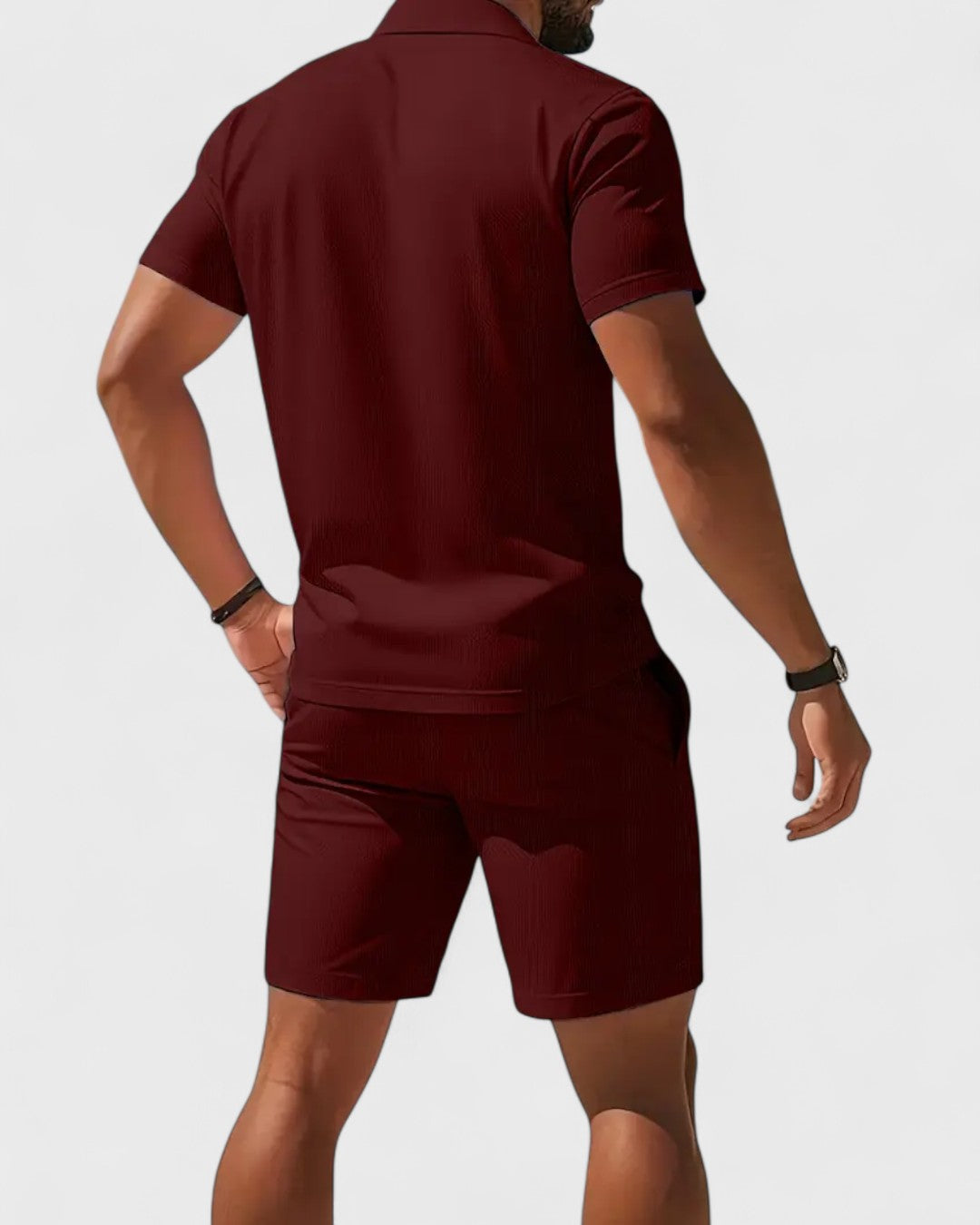 Ensemble polo maille légère et short d’été