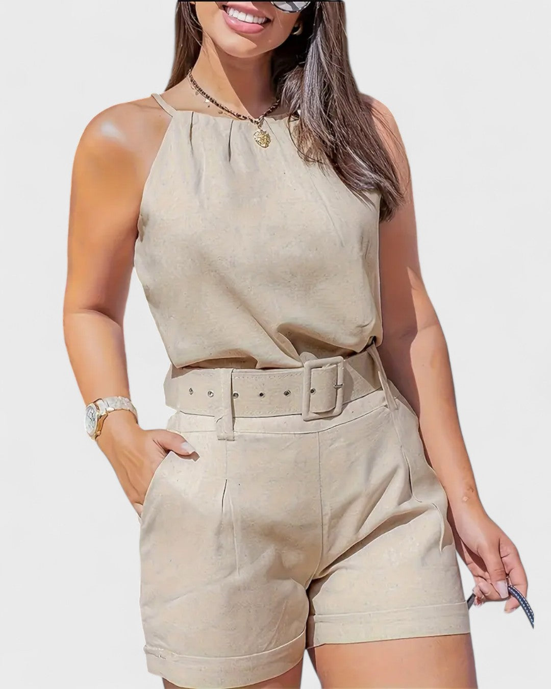 Ensemble sans manches ceinturé en beige